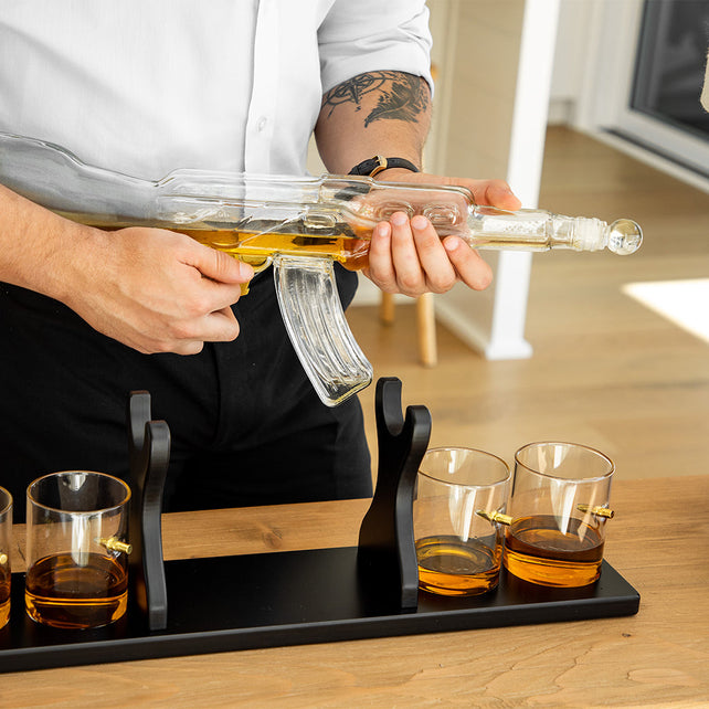 Limited Edition 800ml Elegant Rifle Gun Whiskey Decanter with 4 Bullet Whiskey Glasses and Mahogany Wooden Base